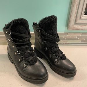 Barely worn Nine West Boots with fur // size 9.5